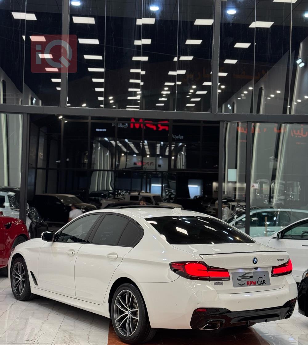 بی ئێم دەبڵیو سیریەس 5